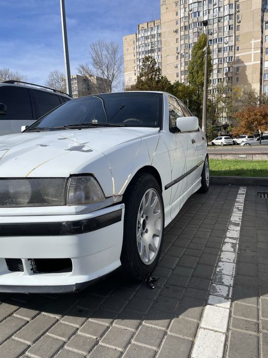 Продам BMW E36 мтех