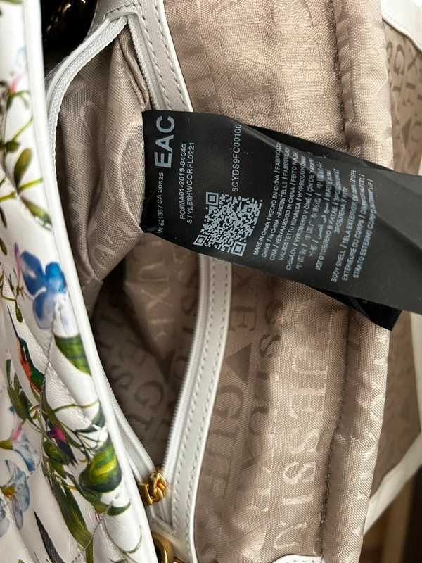 Torebka Guess Luxe