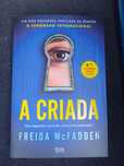 Livro - A criada