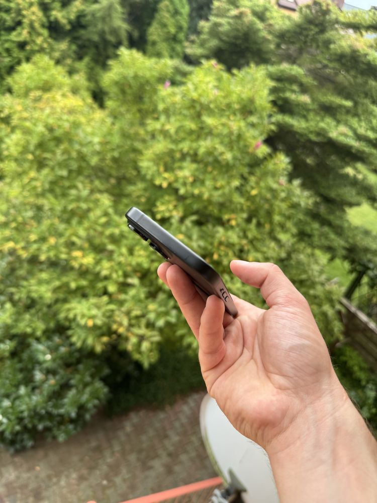 iPhone 15 • Stan Idealny • 88% bateria • ładowarka