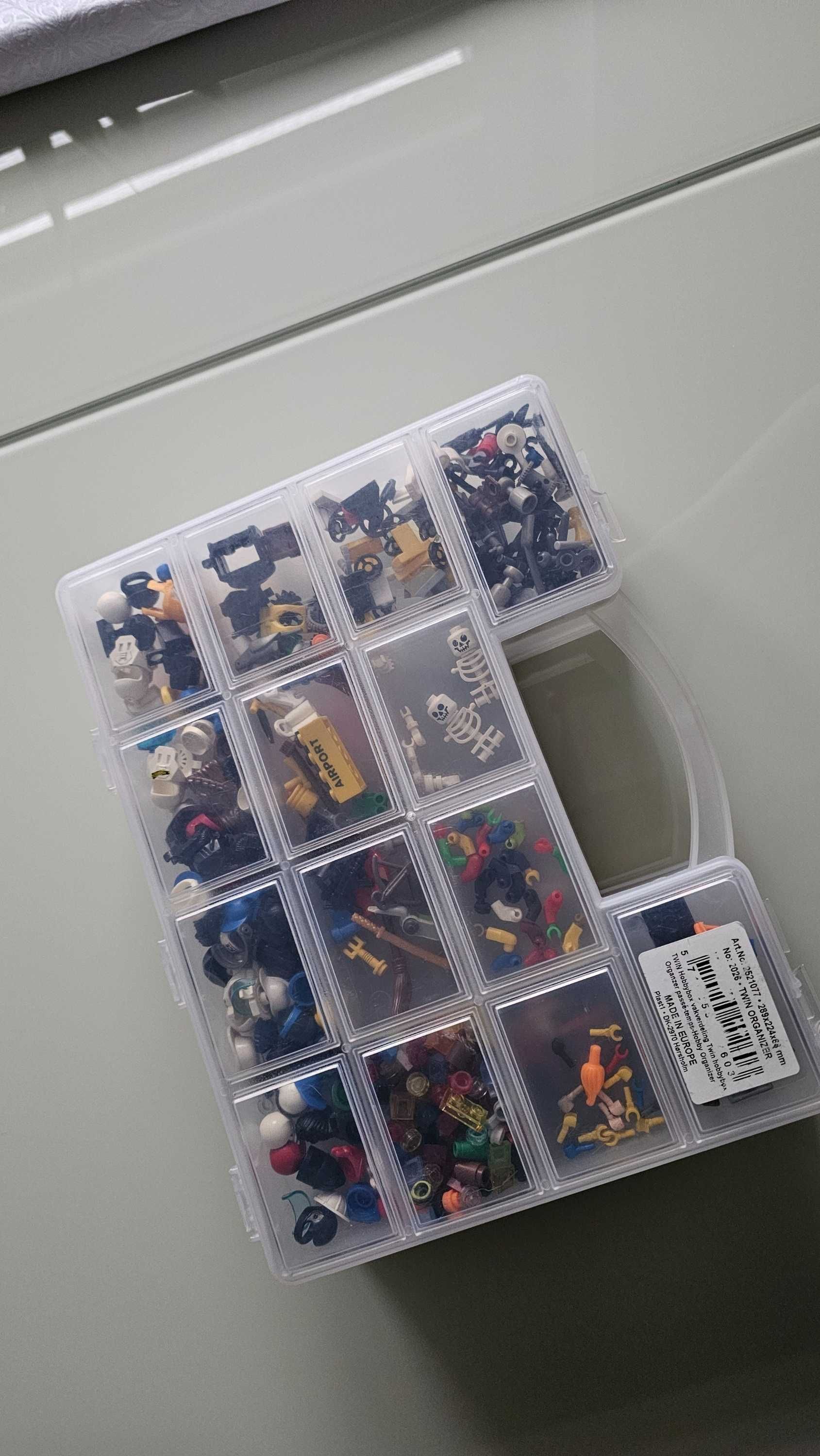 Lego - drobne elementy broń , hełmy itd