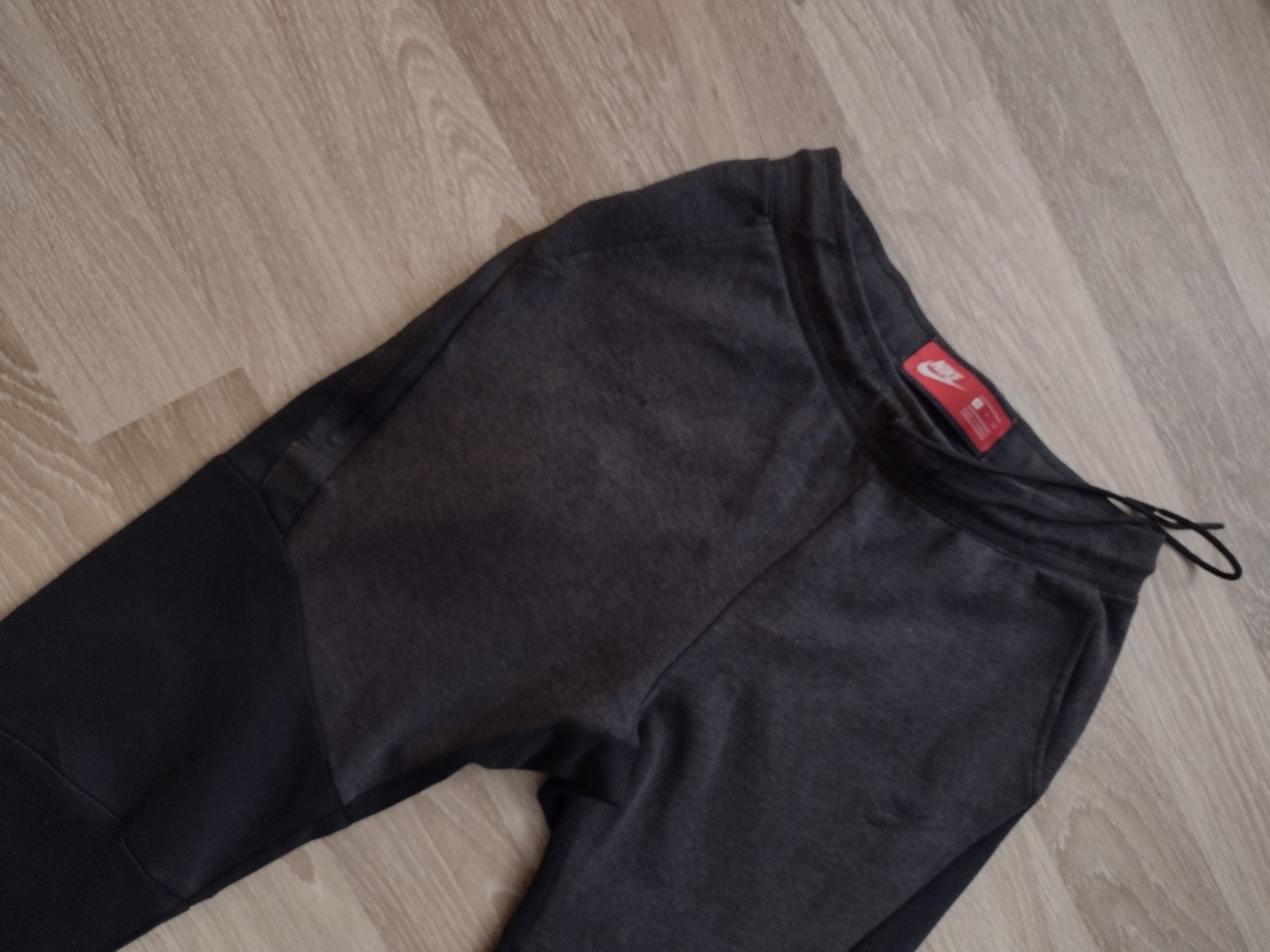 Joggery spodnie dresowe Nike s