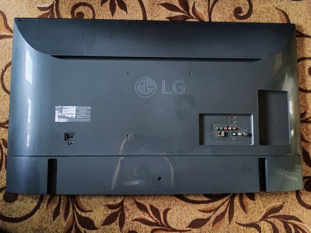 Смарт TV LG 43LH570V