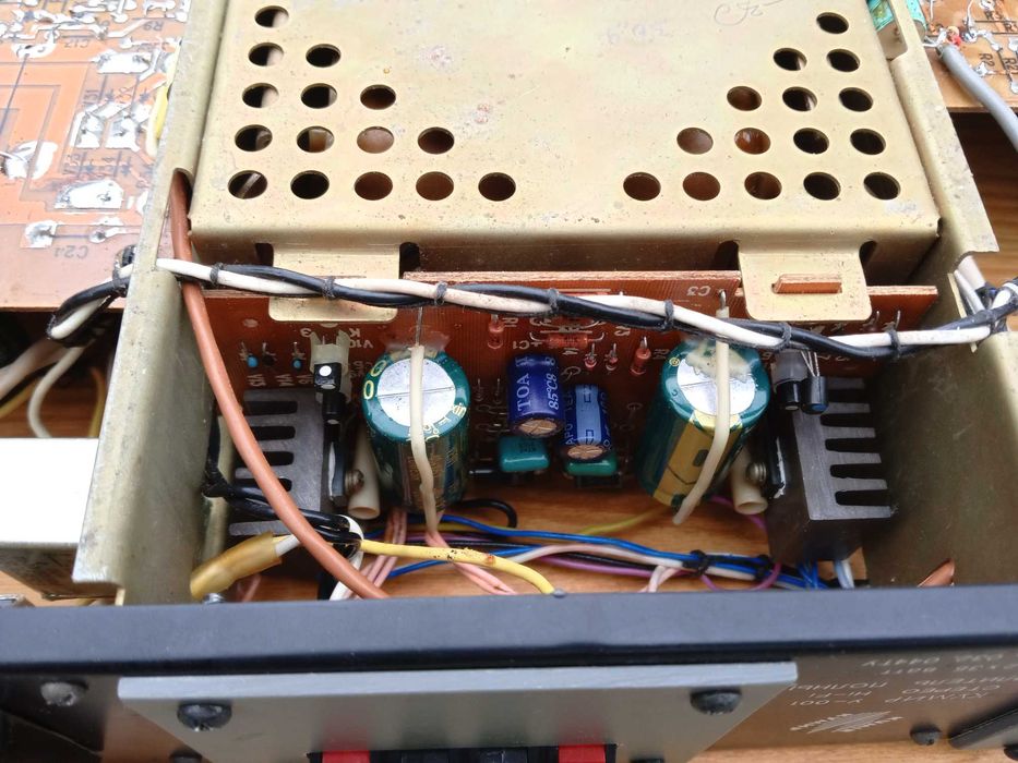 Підсилювач Кумир У-001.