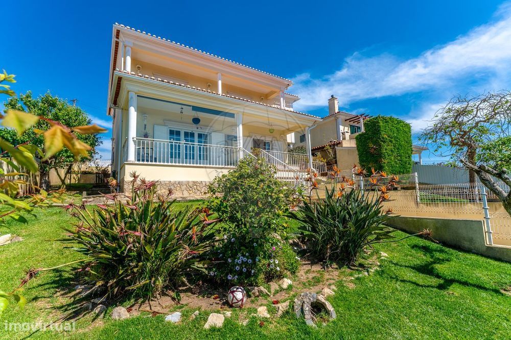 Moradia T4 para venda