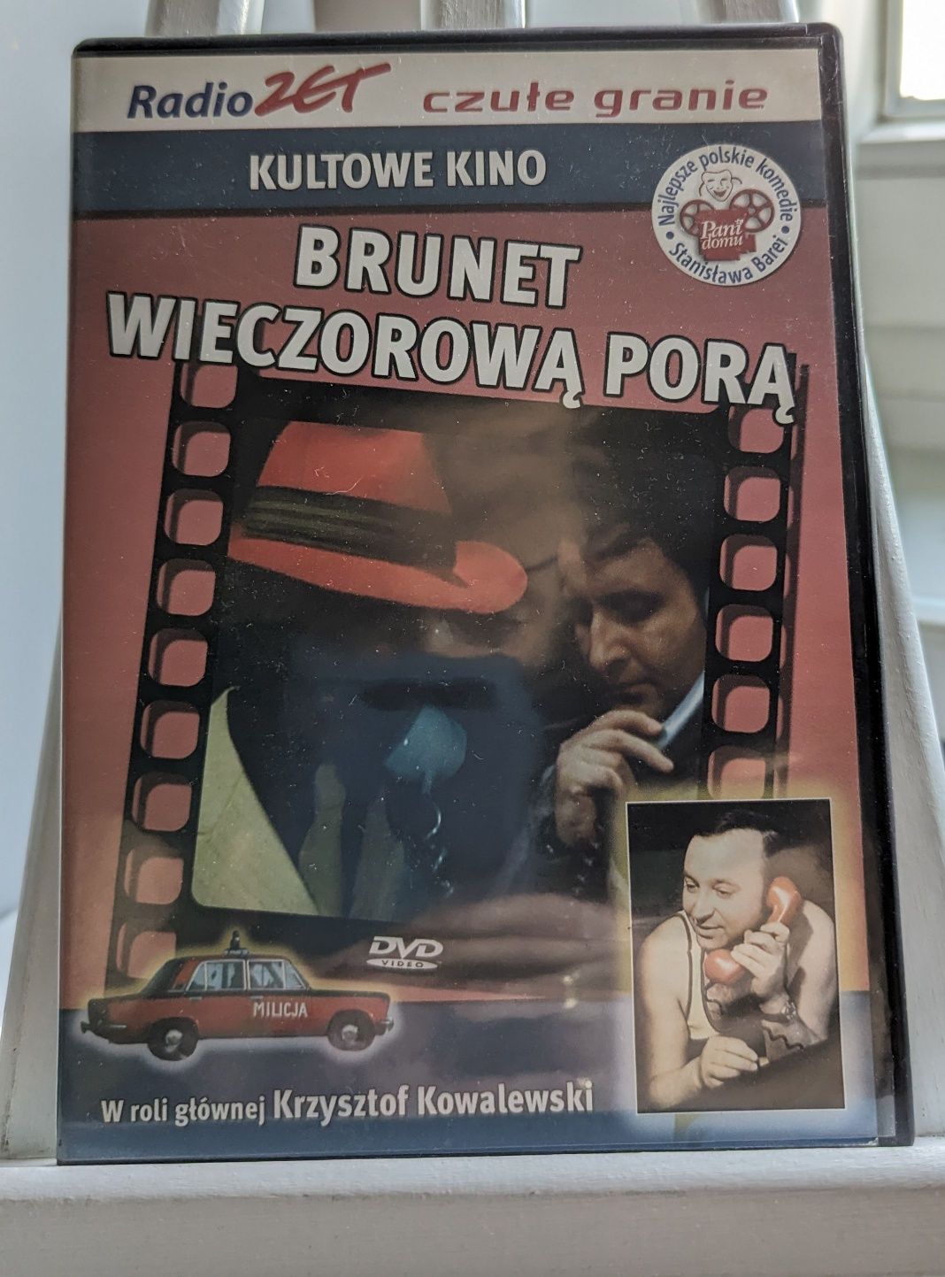 Brunet wieczorową porą