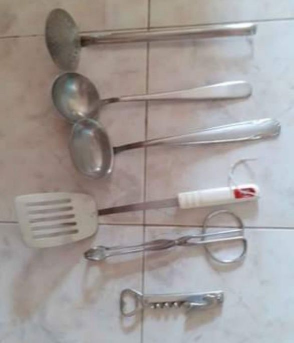 Vários utensílios de cozinha