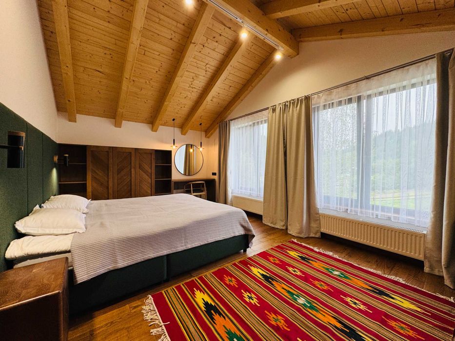 Продаж чотирьох котеджів (таунхауси), с.Поляниця(478 м.кв.)без комісії