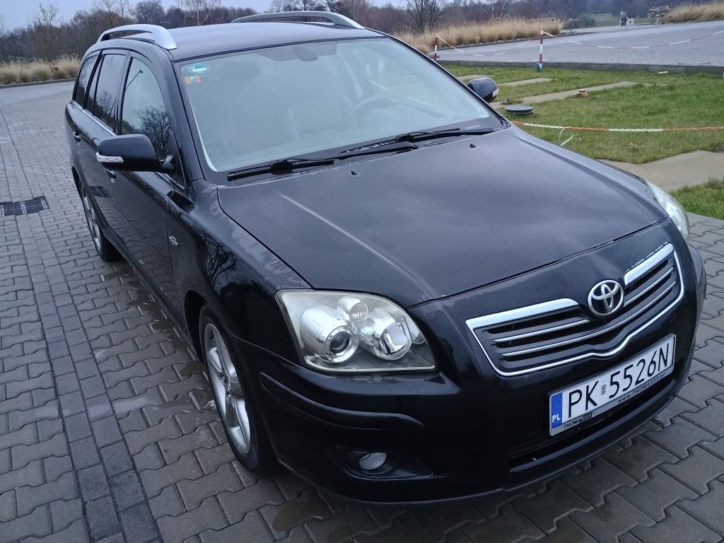 Toyota Avensis 2.2 diesel 177km