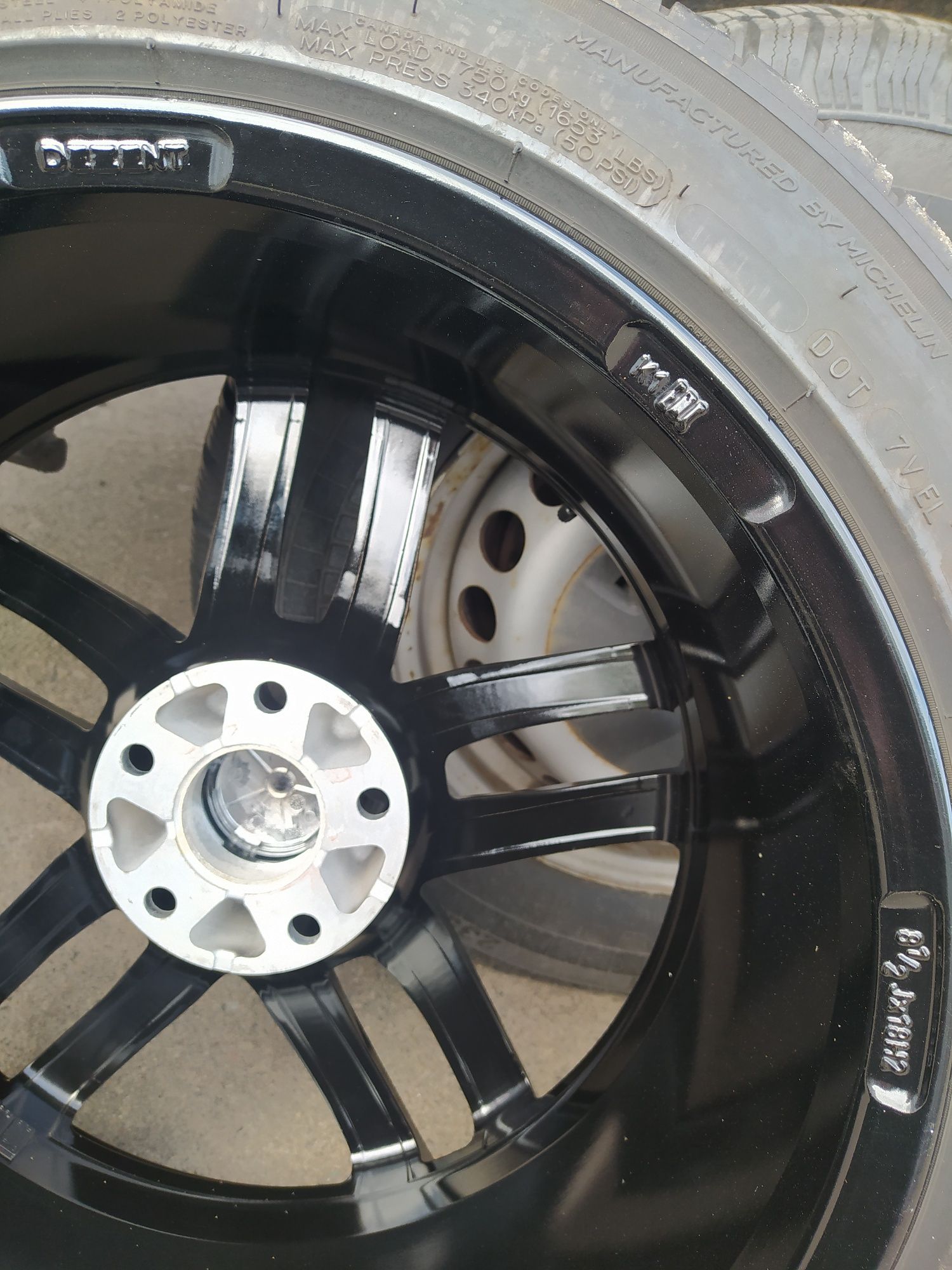 Диски Tesla model3 R18(5*114,3)et40 2023 рік випуску