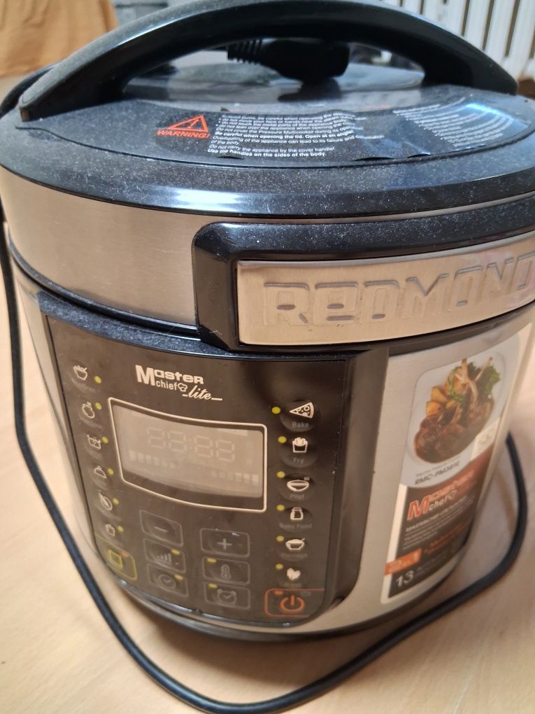 Multicooker  REDMOND 2 W1