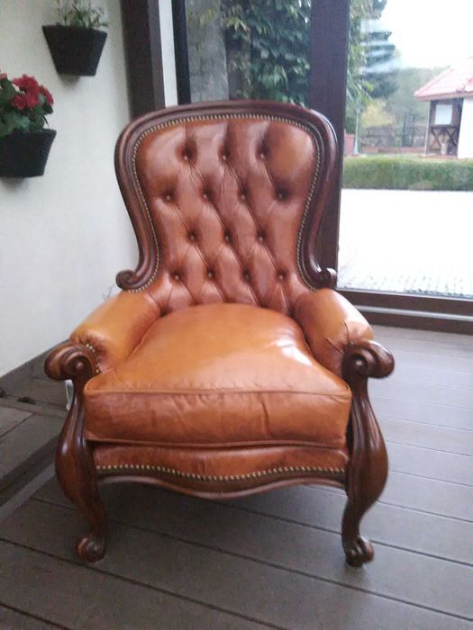 Fotel Ludwik Rzeźbiony Skóra Antyk