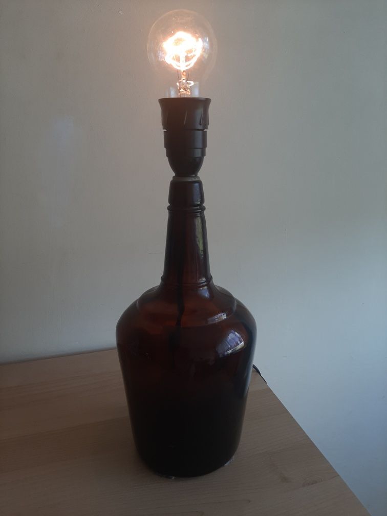 Lampka w kształcie butelki