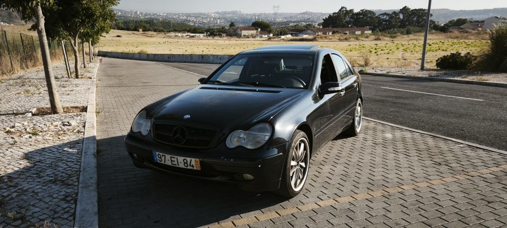 Mercedes C220 CDI automático 2002