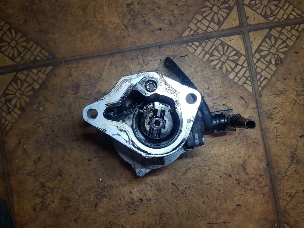 Pompa vacum podciśnienia Renault Scenic I 1.9DCI   82000  72985