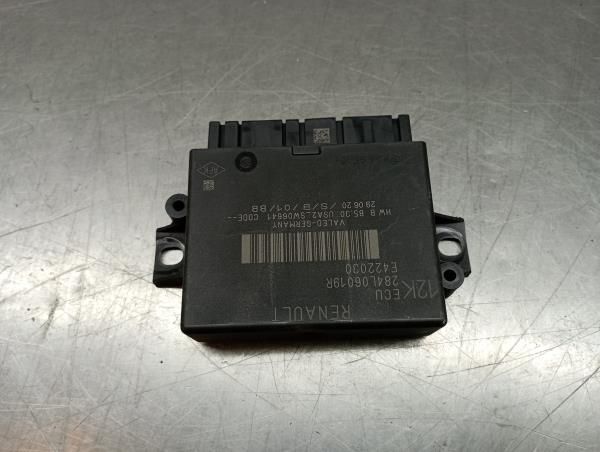 Módulo parking RENAULT Captur II