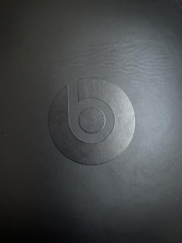 Etui na słuchawki Apple Beats Studio3 ANC