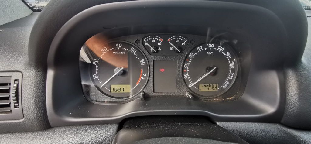 SKODA Octavia 1.6 MPI