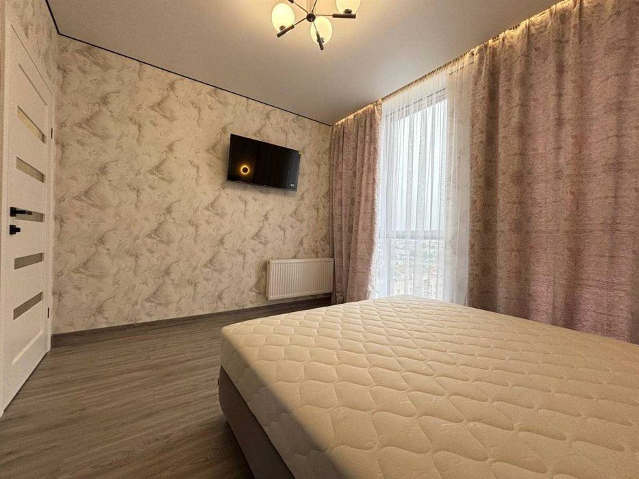 Довгострокова оренда 2 - кімнатної квартири на Ближньому Замості