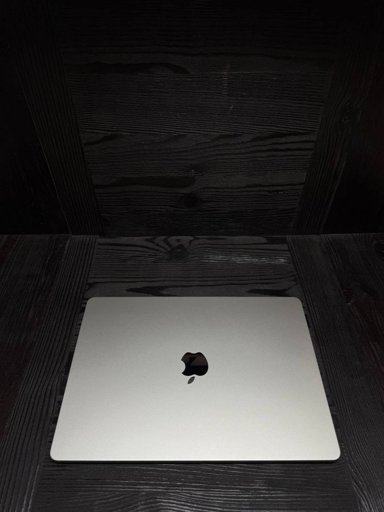 Macbook Air 15’ 2023 m2 як новий