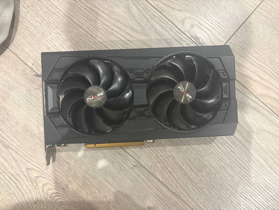 Відеокарта rx5700xt