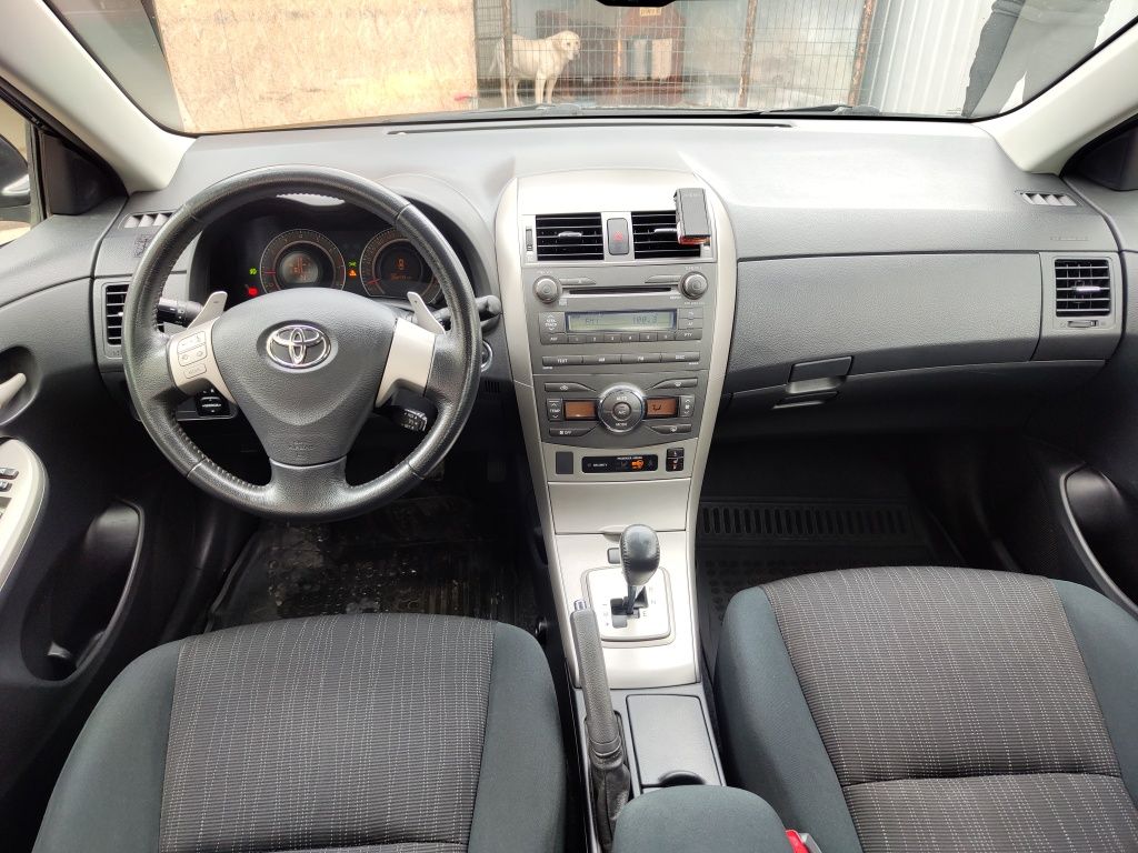 Toyota Corolla 2008 рік 1.6