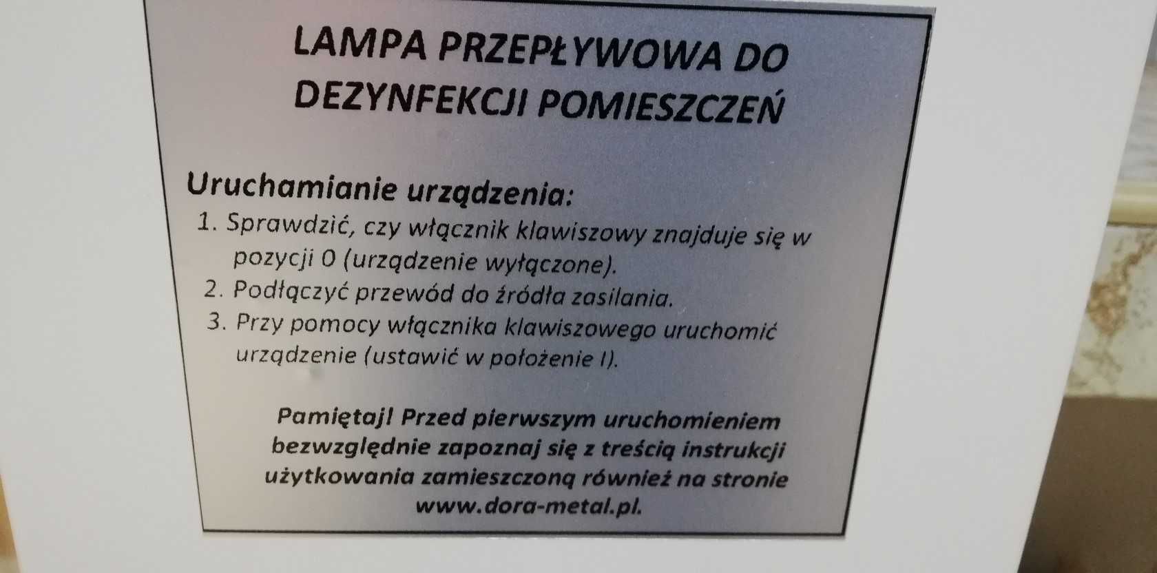 LAMPA DEZYNFEKCYJNA DoraMetal DM-3359 zabija bakterie i wirusy.