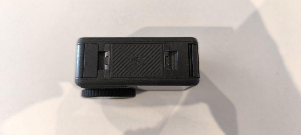 DJI Osmo Action 3 standard combo + DJI Care + tripé extensível