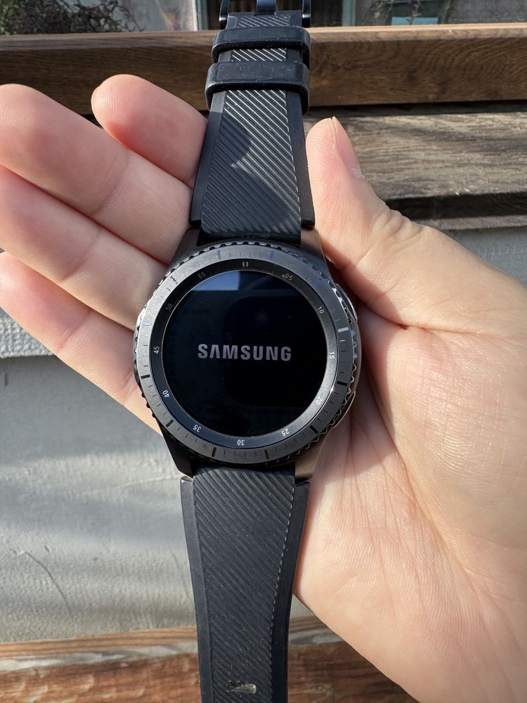 Смарт-годинник Samsung Gear S3 Frontier