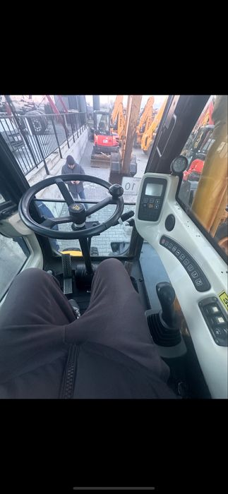 Продам JCB JS145W — колісний екскаватор, повноповоротний