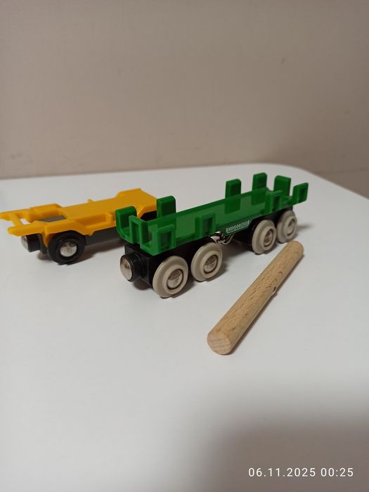 Вагончики вагони  brio до дерев'яної залізниці