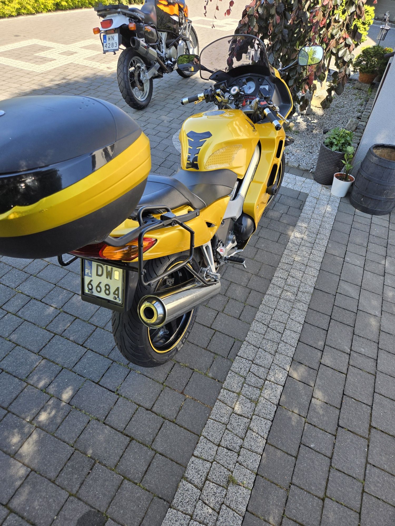 VFR 800 FI idealna bez wkładu dużo dodatków
