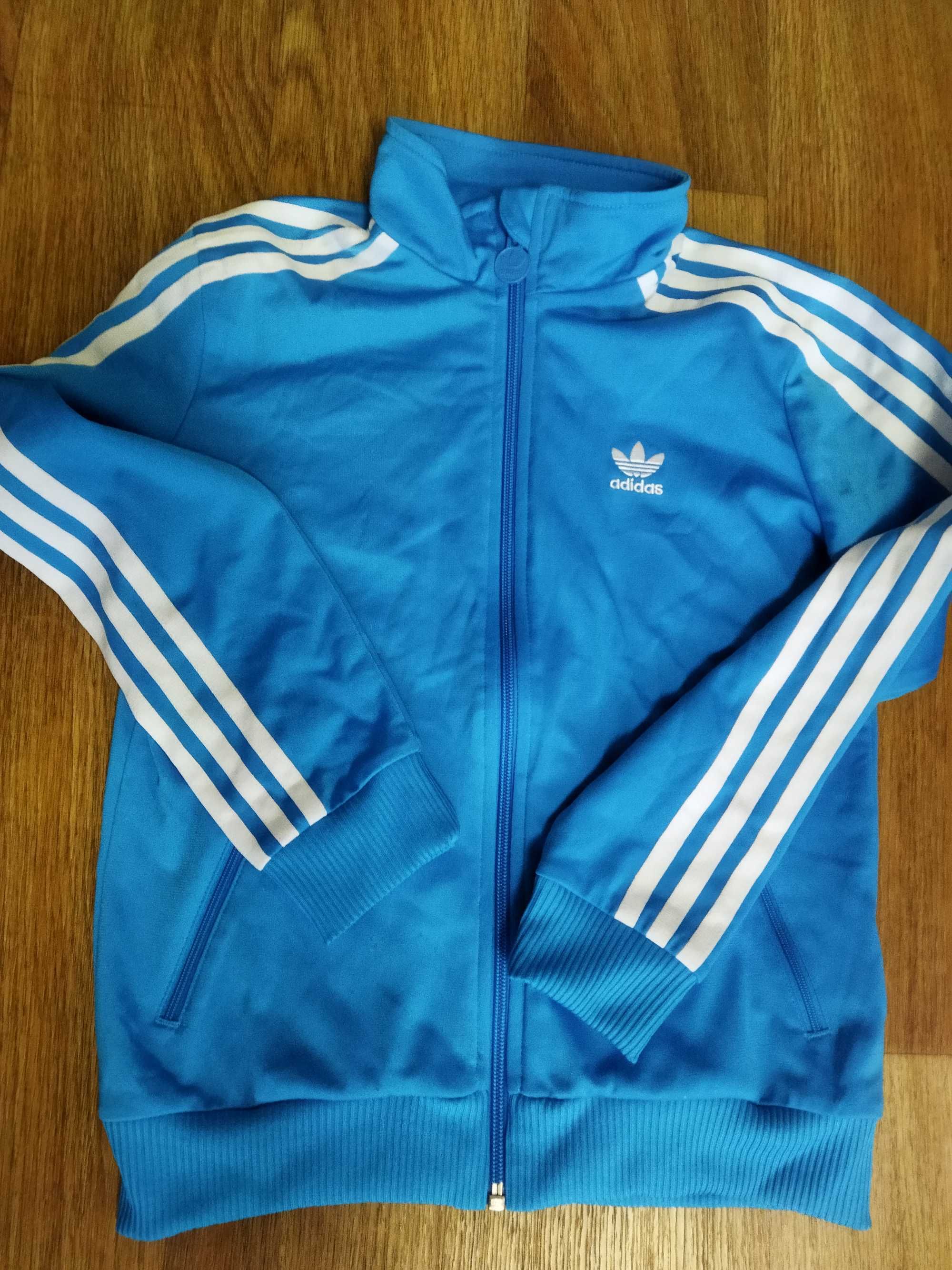 Кофта на хлопця фірми Adidas оригінал, 140 см.