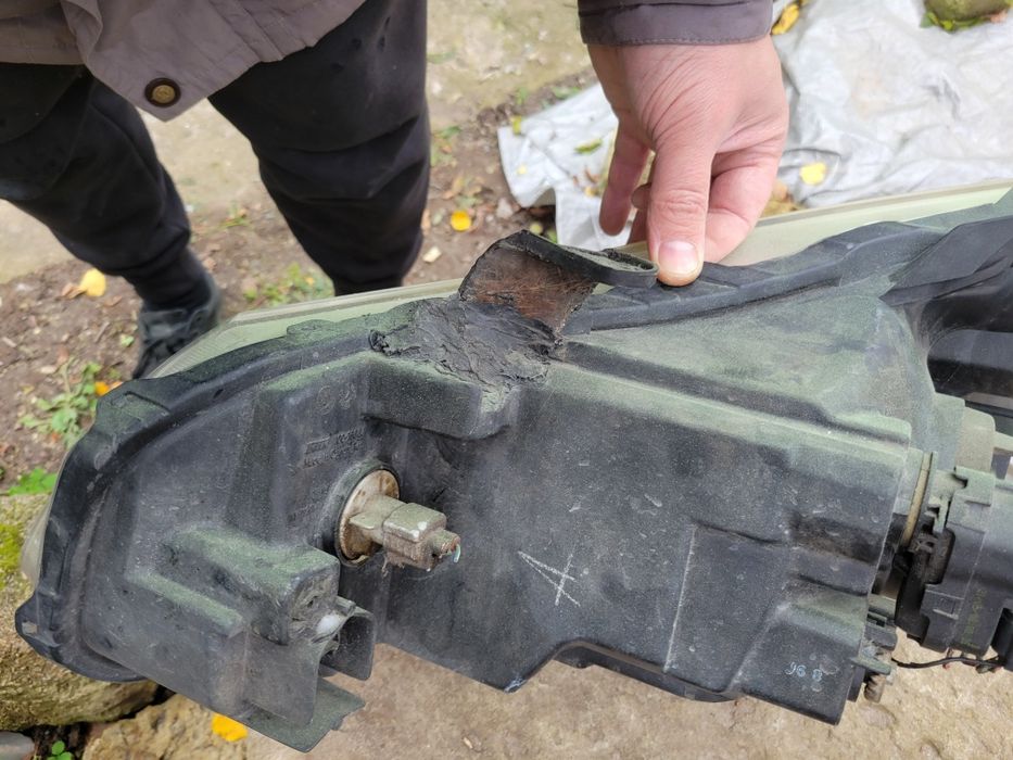 Фара права Suzuki SX4 2008, оригінал