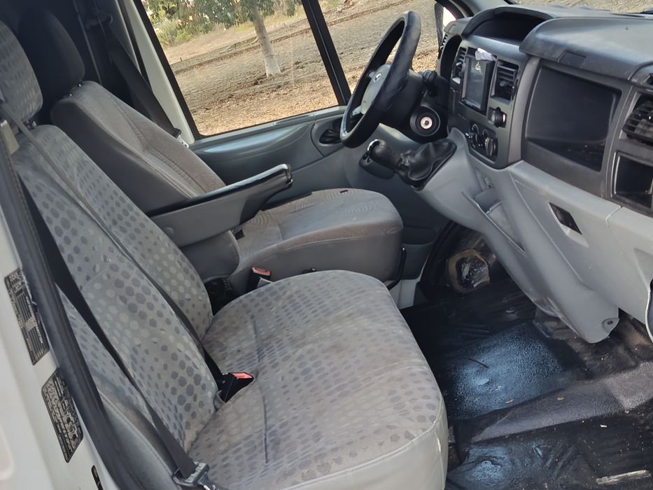 Vendo ou troco ford Transit 2.2 tdci 110 cv 3 lugares com 266.000 kms