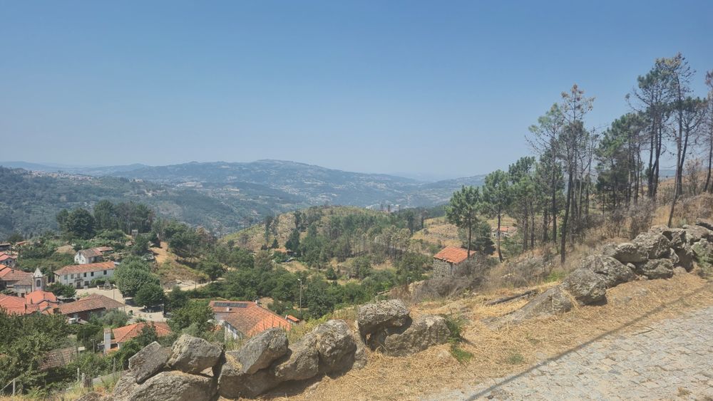 Moradia para Restauro em Ruivais - Ferreiros de Tendais