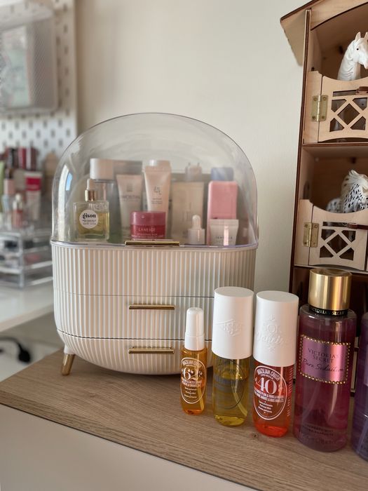 Organizer na kosmetyki