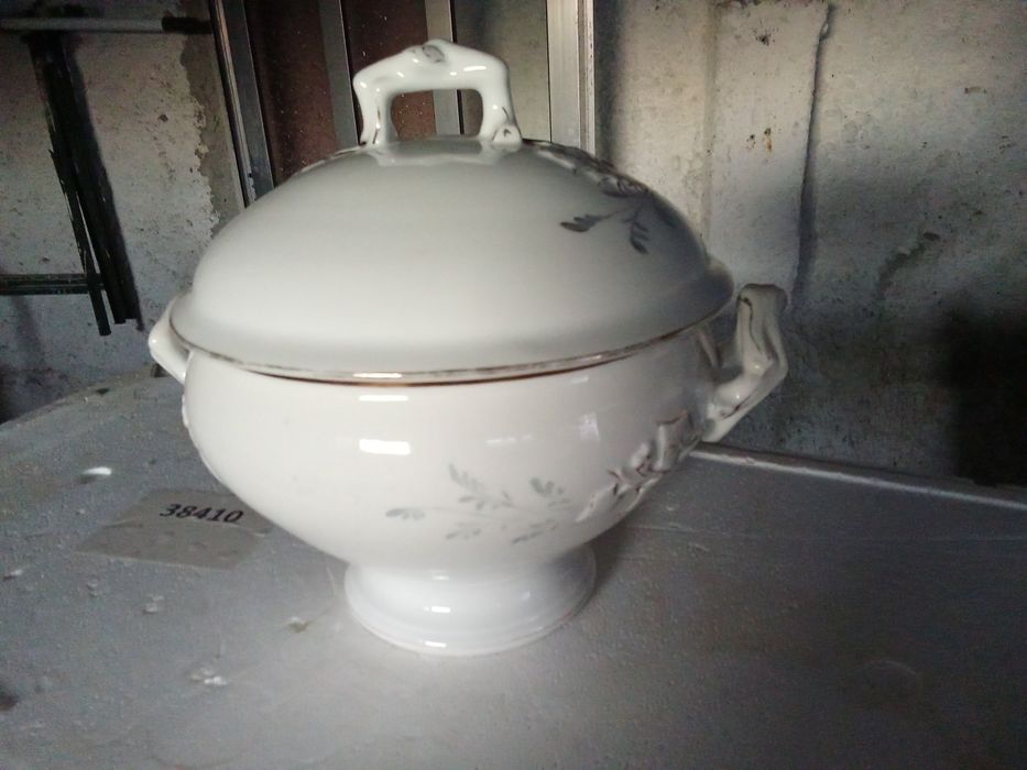 Terrina antiga pintada