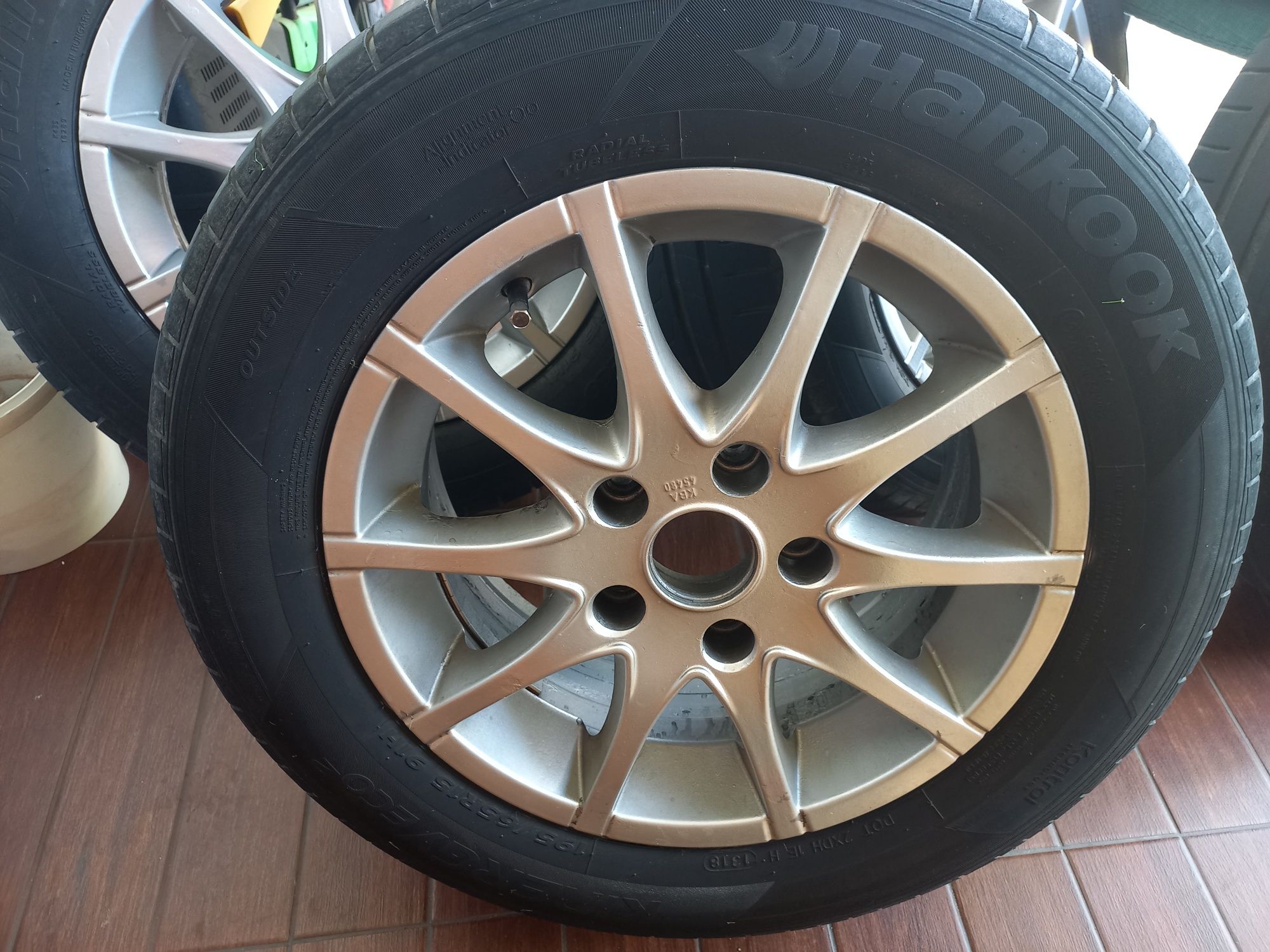 Felgi alu z oponami 5x114,3 15 Toyota Auris Corolla Avensis