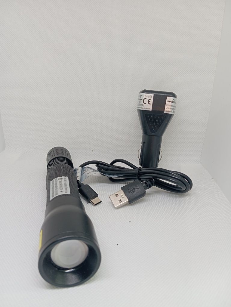 Latarka LED z powerbankiem