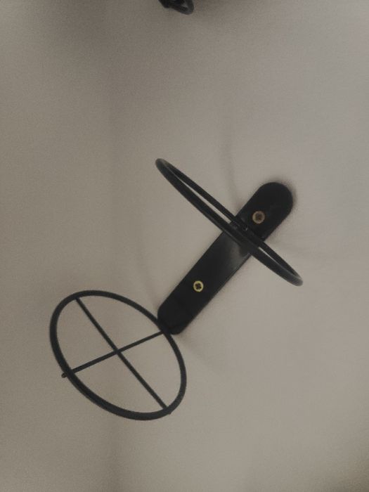 Sprzedam wieszaki na wino