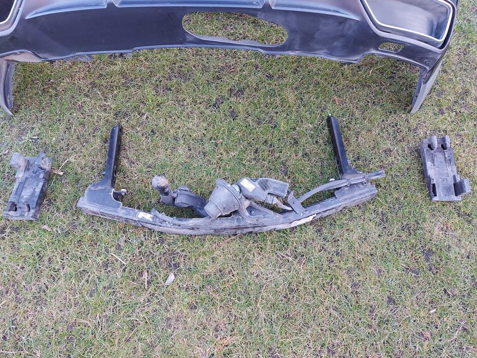 Audi A4 B9 LIFT Kombi KOMPLETNY tył Zderzak Lampy Klapa Belka Hak LY7C