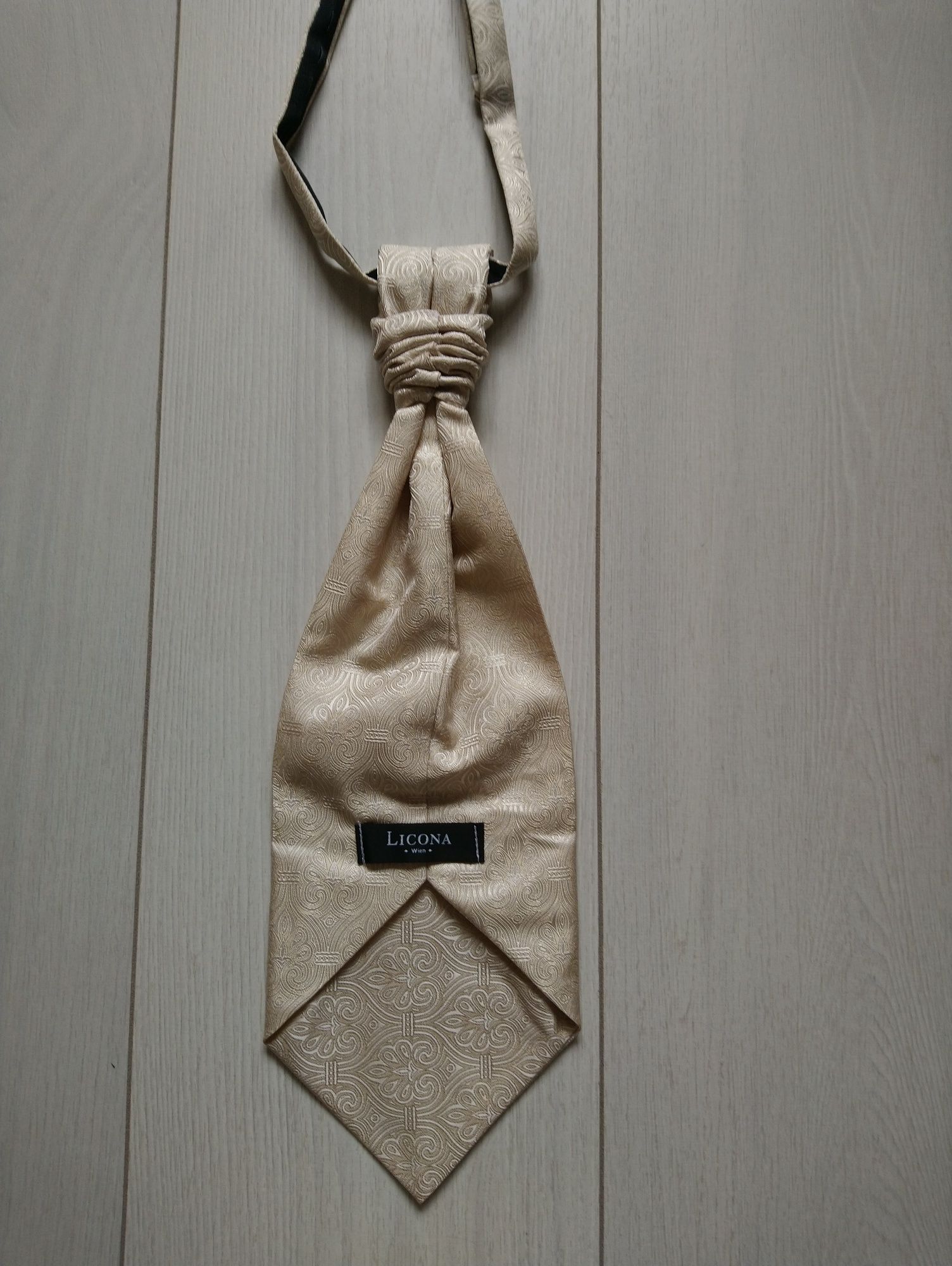 Нова краватка галстук з хустинкою