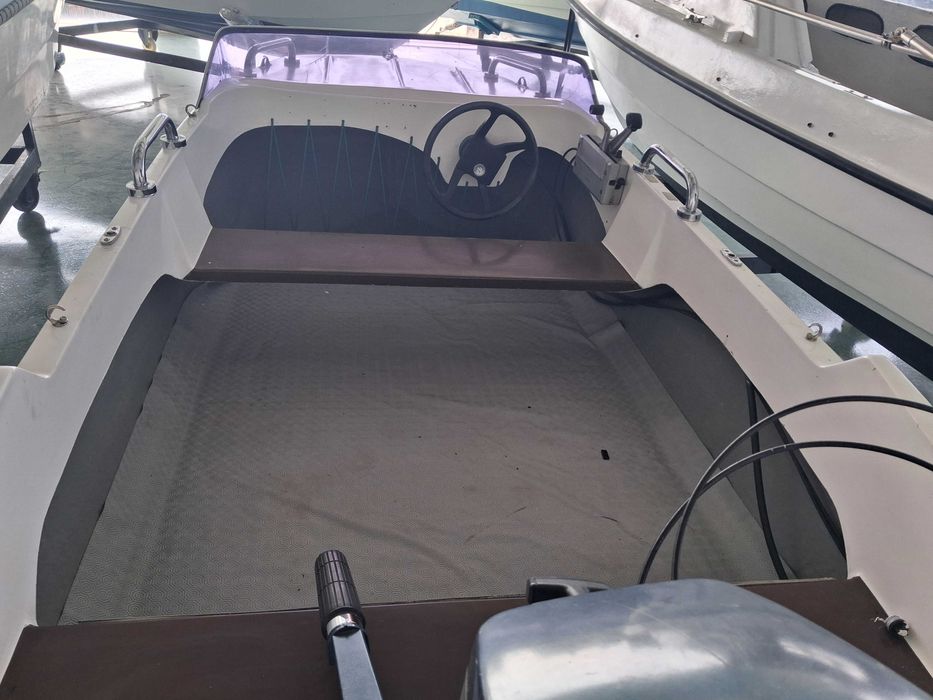 Barco VIMAR 320 com o motor YAMAHA 6HP