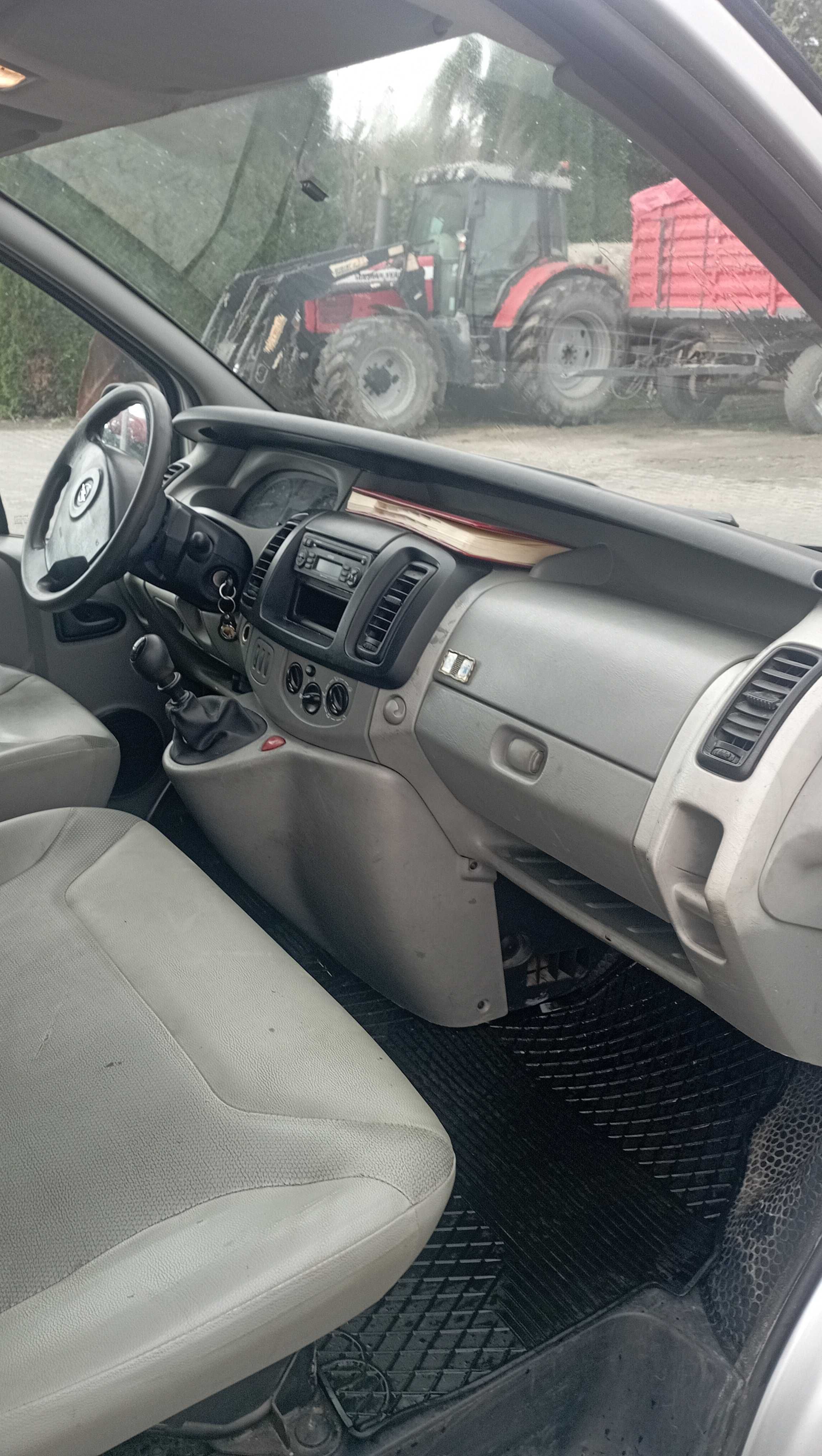 Vivaro 2.0 brygadówka doka hollenderka