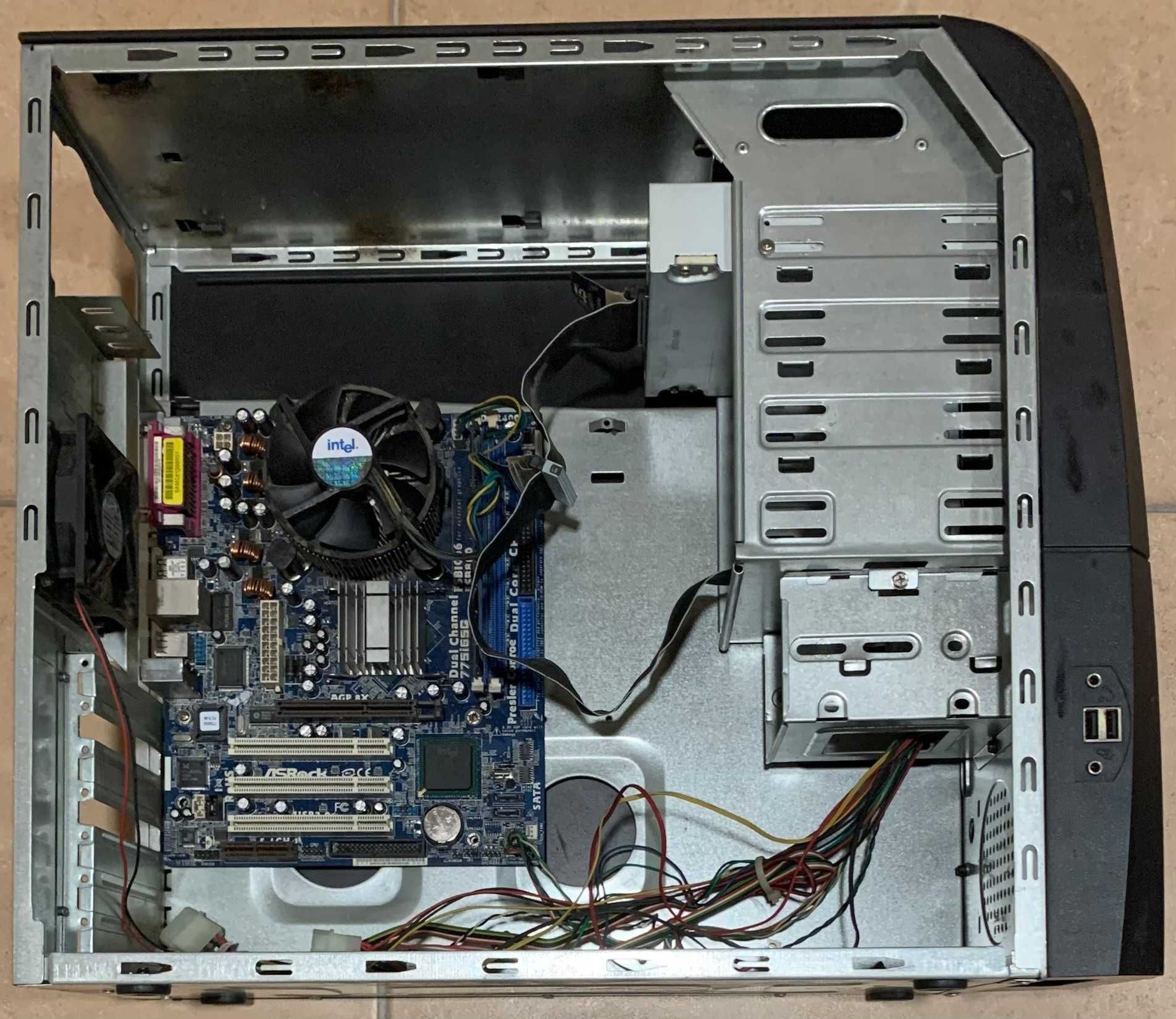 Torres computadores fixos