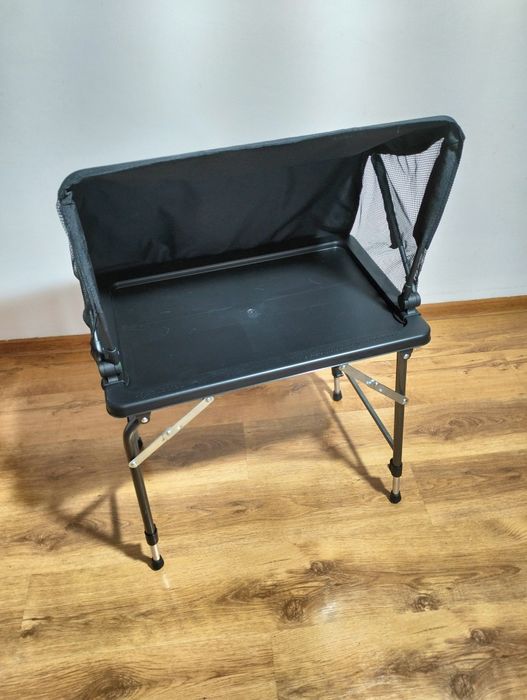 Stolik ST5 z parawanem