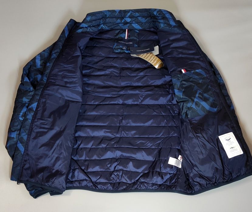 Tommy Hilfiger М чоловіча куртка вітровка