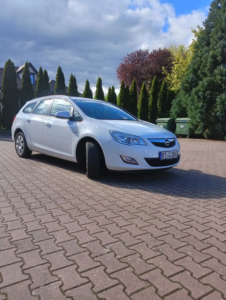 Opel Astra J 1.7