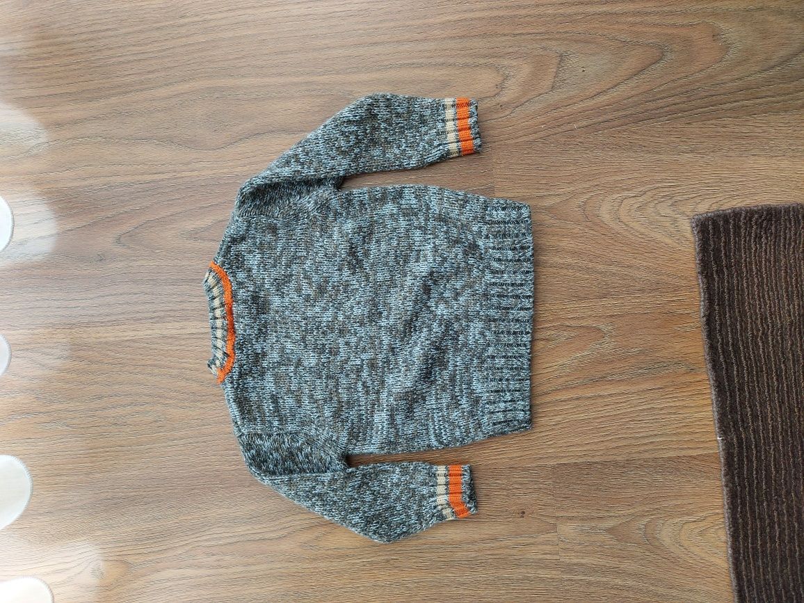 Ciepły sweter r. 98
